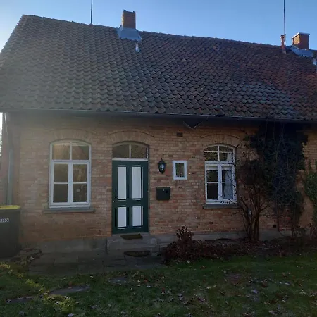 Charming Flat With Wood Stove On A Large Farm 公寓 *