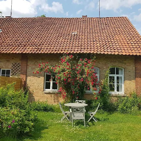 公寓 Charming Flat With Wood Stove On A Large Farm